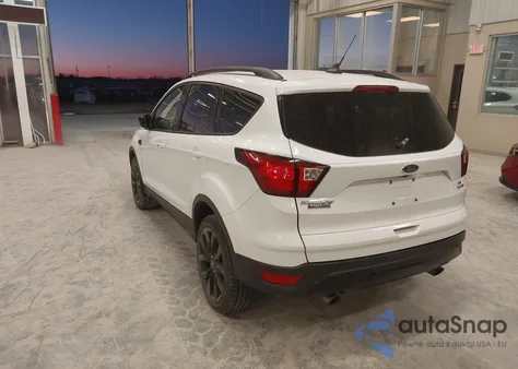 2019 Ford Escape Se from USA, damaged, VIN 1FMCU9GDXKUA53956